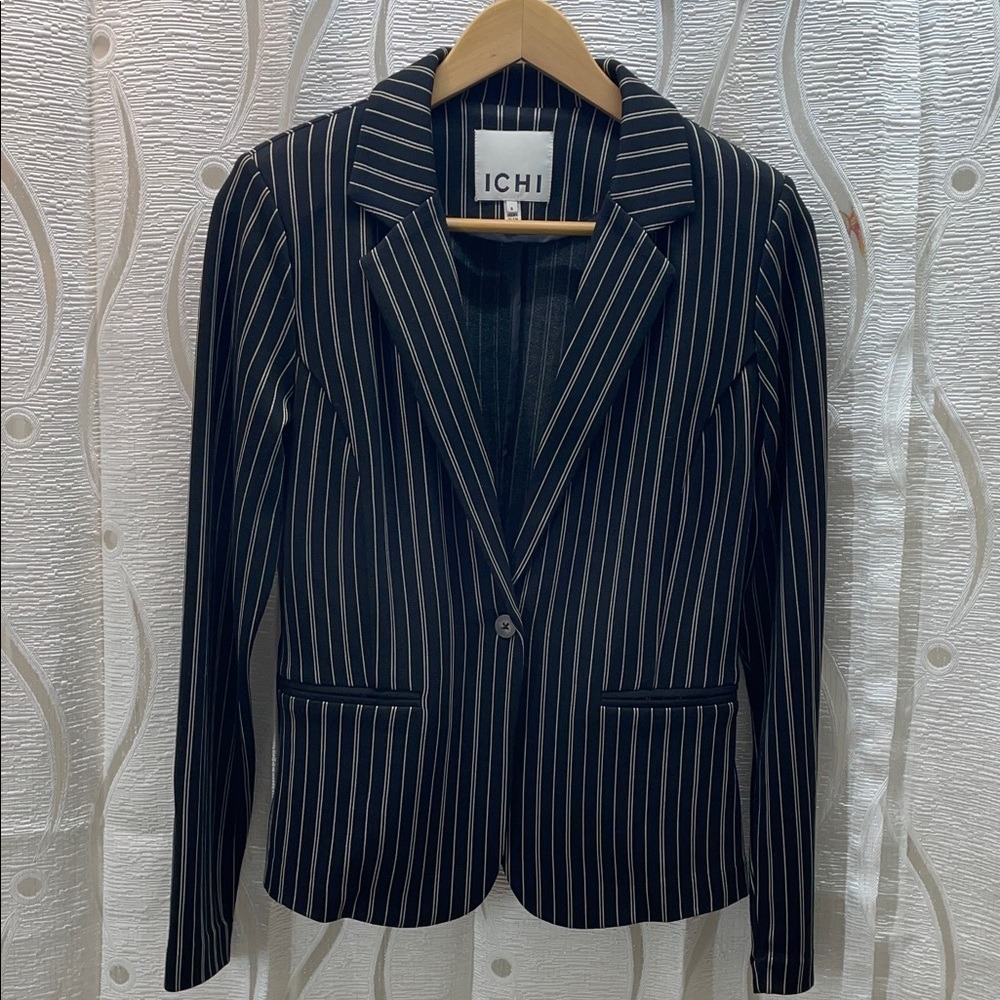 ICHI Womens Blazer Size S Black White Pinstripe Single Button Jacket